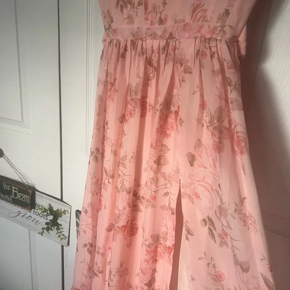 Floral Pink Maxi Dress - Picture 6 of 9